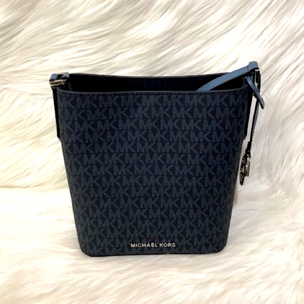 Michael Kors Bucket Crossbody Authentic Brand New
